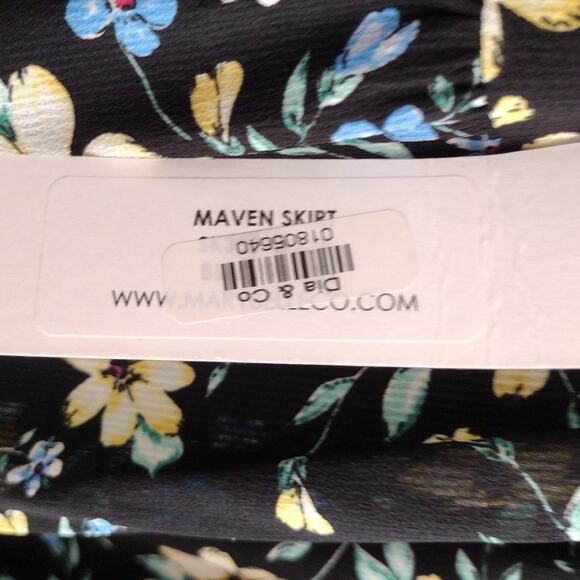 Marybelle Dia & Co NEW Black Floral Two-Tier Pull-On Flare Skirt Womens 3X Plus - Picture 7 of 11